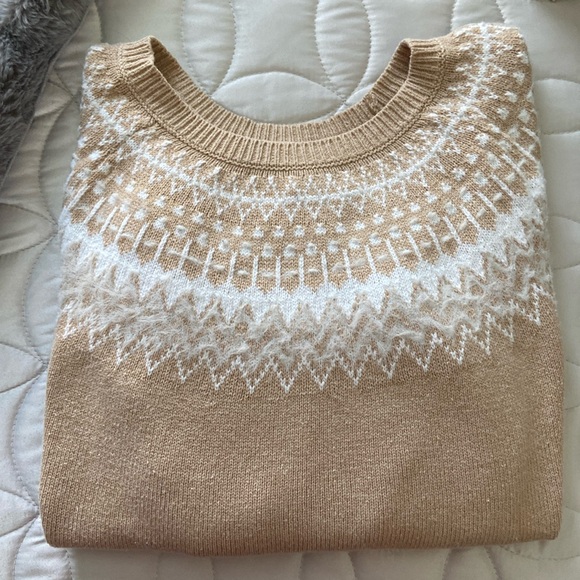Calvin Klein Buttery Soft Sweater - Picture 1 of 5